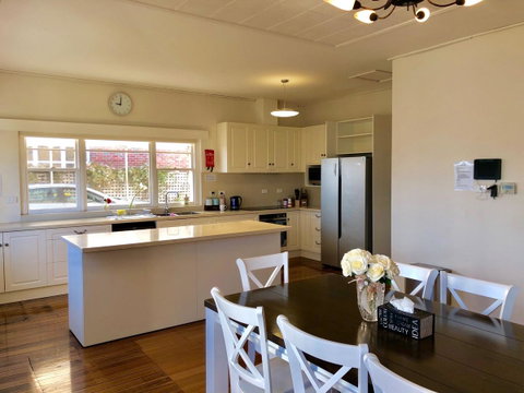 Riverbank Villa - Tweed Heads Accommodation 5