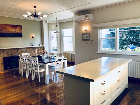 Riverbank Villa - Tweed Heads Accommodation 4