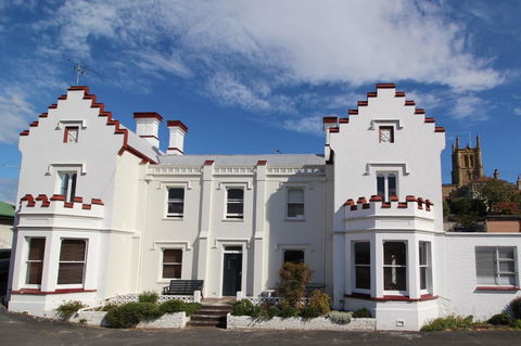Trinity Hill Apartments - Tweed Heads Accommodation 0