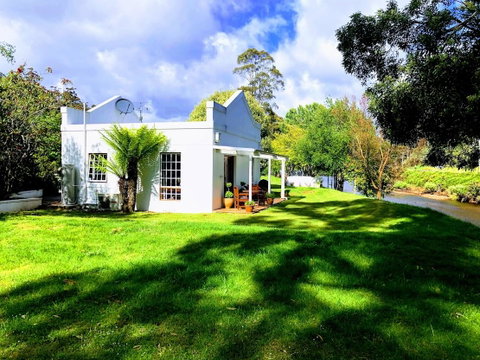 Forth River Cottage - Tweed Heads Accommodation 6