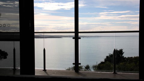 SEA EAGLE COTTAGE Amazing Views Of Bay Of Fires - Tweed Heads Accommodation 25