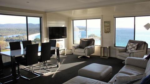 SEA EAGLE COTTAGE Amazing Views Of Bay Of Fires - Tweed Heads Accommodation 21
