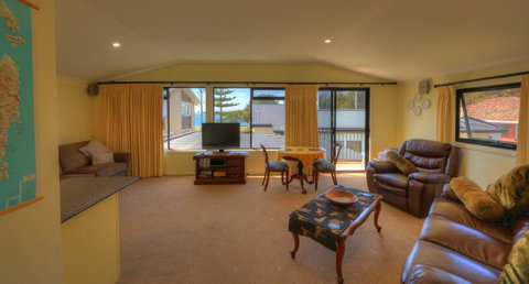 Birchwood On The River - Devonport, Tasmania - Self-Contained And Self-Catering Accommodation - Tweed Heads Accommodation 18
