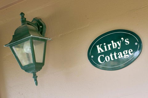 Swansea Cottages & Lodge Suites - Tweed Heads Accommodation 23