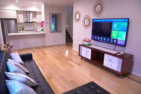 New Comfort House Near Box Hill - Tweed Heads Accommodation 1