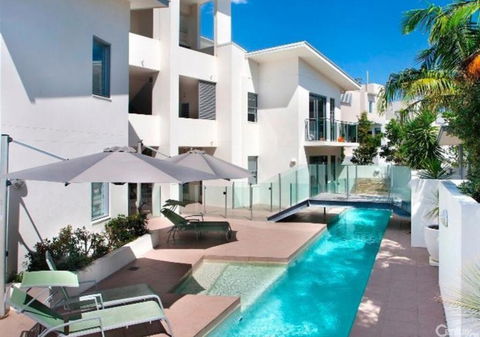 NEW Sunshine Beach Family Escape 3 Bedroom With Free Wifi And Parking - Tweed Heads Accommodation 1