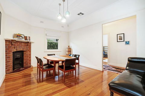 Newcastle Executive Homes - Cooks Hill Cottage - Tweed Heads Accommodation 2