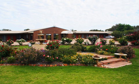 Newell Motor Inn Narrandera - Tweed Heads Accommodation 1
