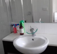 Nice single room in modern townhouse - Tweed Heads Accommodation
