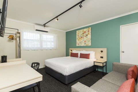 Nightcap At Balaclava Hotel - Tweed Heads Accommodation 0