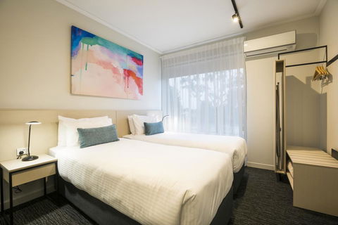 Nightcap At Playford Tavern - Tweed Heads Accommodation 2