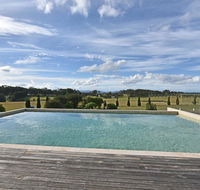 Noble Willow Estate Lovedale. Super Spacious with views and pool - Tweed Heads Accommodation