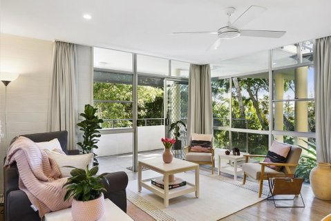 Noosa Heads Beach Comfort - Unit 3 Yaringa, 29 Noosa Drive - Tweed Heads Accommodation 0