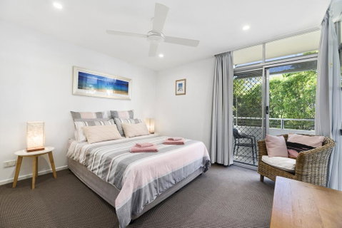 Noosa Heads Beach Comfort - Unit 3 Yaringa, 29 Noosa Drive - Tweed Heads Accommodation 2