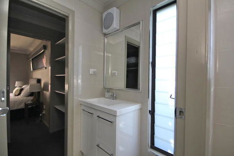 NORTHERN HAVEN-3/16 David Campbell St NH - Tweed Heads Accommodation 3