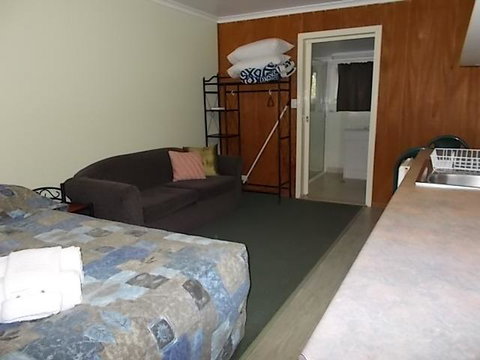 Oakridge Motel Tourist Park - Tweed Heads Accommodation 0