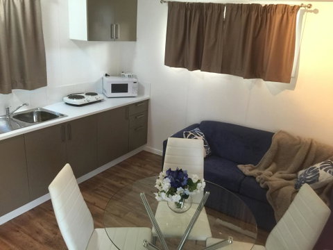 Oakridge Motel Tourist Park - Tweed Heads Accommodation 1