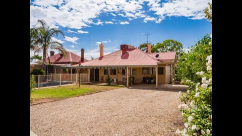 Oakwood Cottage - Tweed Heads Accommodation 1