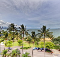 Ocean View Studios 75 The Strand Free Fast Wifi/Foxtel - Tweed Heads Accommodation