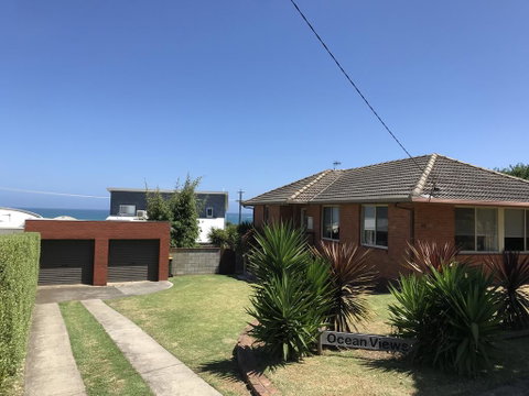 OCEAN VIEWS - Tweed Heads Accommodation 0