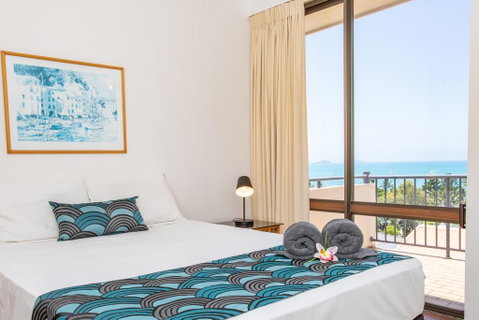 OCEAN VIEWS 10 - Tweed Heads Accommodation 0