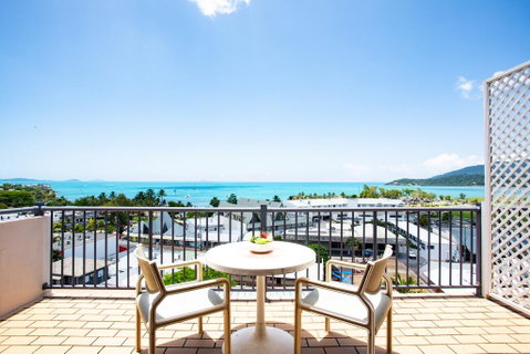 OCEAN VIEWS 10 - Tweed Heads Accommodation 1