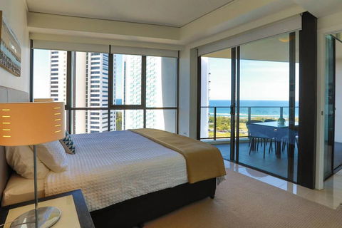 Ocean Views In The Heart Of Broadbeach - Tweed Heads Accommodation 0