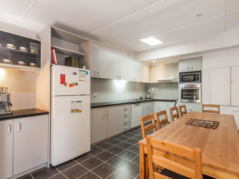 OCEANS 12 - ANGLESEA - Tweed Heads Accommodation 3