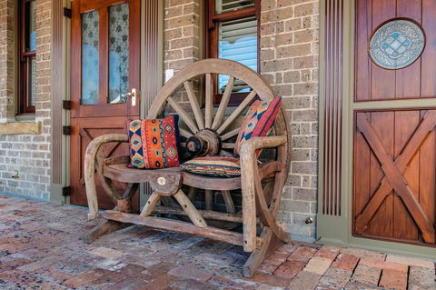 Old Bank Boutique Hotel - Tweed Heads Accommodation 2