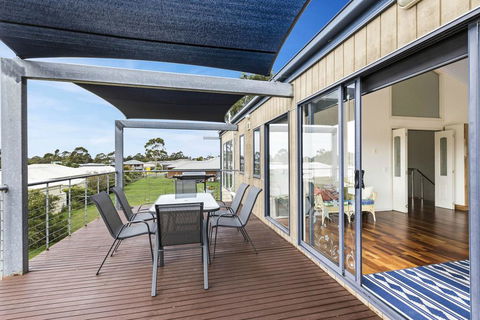 Orense - Waterviews In Newlands Arm - Tweed Heads Accommodation 0
