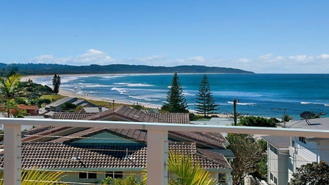 Pacific Rose - Winter Holiday Special - Tweed Heads Accommodation 3