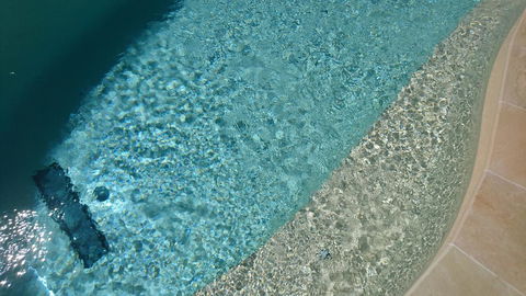 Palm Lakeside Holiday Home - Bowen, Whitsundays, Queensland - Tweed Heads Accommodation 1