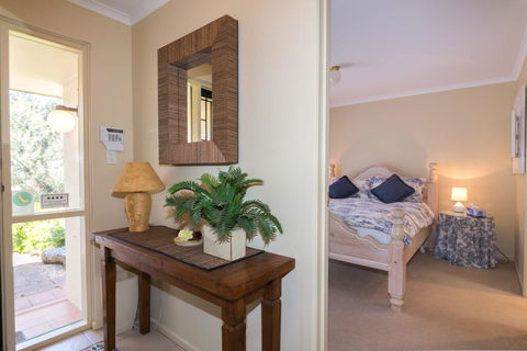 Panorama - 7 Stacey Drive - Tweed Heads Accommodation 2