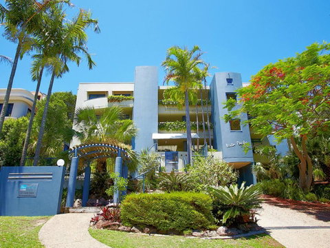 Panoramic Ocean Views Of Sunshine Beach Unit 5 Vista Pacific 12 Bryan Street - Tweed Heads Accommodation 1