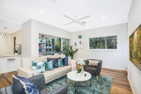 Park Avenue Townhouse Retreat Brisbane Sleeps 10 - Tweed Heads Accommodation 3