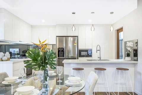 Park Avenue Townhouse Retreat Brisbane Sleeps 10 - Tweed Heads Accommodation 1