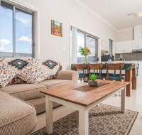 PEACEFUL 2Kingbed RootyHill Townhouse near Station - Tweed Heads Accommodation