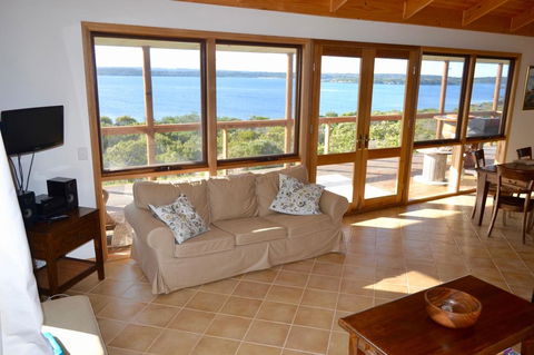 Pelican Lagoon Cabin - Tweed Heads Accommodation 1