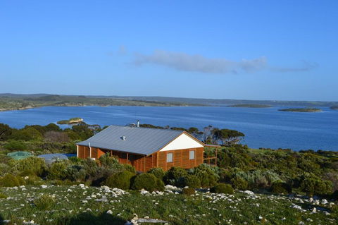 Pelican Lagoon Cabin - Tweed Heads Accommodation 0