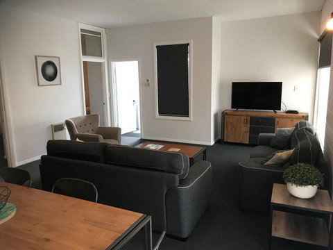 Penguin Seaside Motel - Tweed Heads Accommodation 2