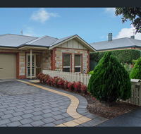 Perfect Location Central Modern Cottage - Free WiFi - Tweed Heads Accommodation
