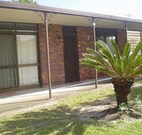 Pet friendly lowset home with room for a boat Wattle Ave Bongaree - Tweed Heads Accommodation