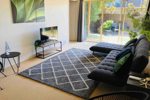 Pet Friendly Paradise Near Beach - Tweed Heads Accommodation 1