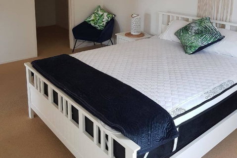 Pet Friendly Paradise Near Beach - Tweed Heads Accommodation 2