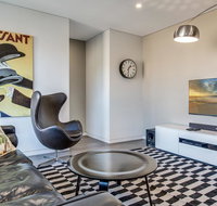 Professional living minutes from the city - Tweed Heads Accommodation