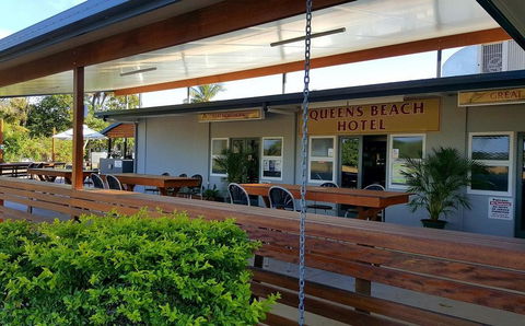 Queens Beach Hotel - Tweed Heads Accommodation 0
