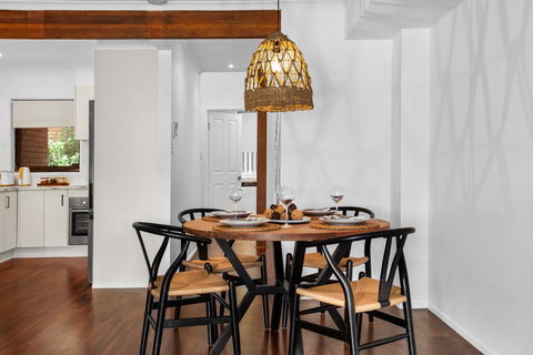 Quiet Waterfront Retreat In Family Neighbourhood - Tweed Heads Accommodation 3