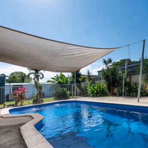 QUIRKY QUEENSLANDER 6 BEDROOM HOME - Tweed Heads Accommodation 3