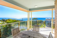 Rainbow Views - Rainbow Beach Stunning Ocean Views and a Swimming Pool