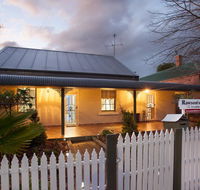 Rawson's Retreat - Five Bedroom Home - Walk CBD - Includes Breakfast - Tweed Heads Accommodation